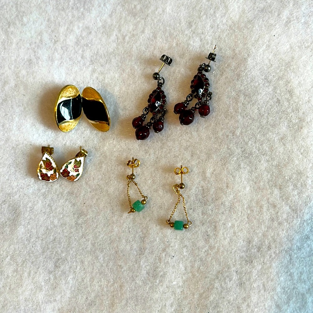 Lot of 4 pairs of vintage earrings